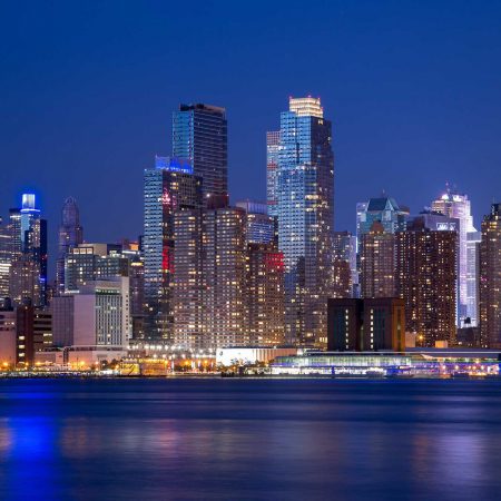 نمای کناری دفتر IT